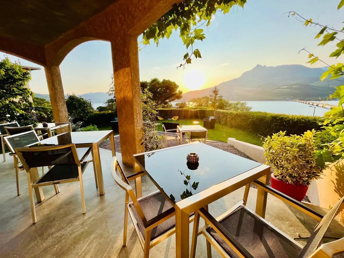 **  Hotel Les Chaumettes Savines France