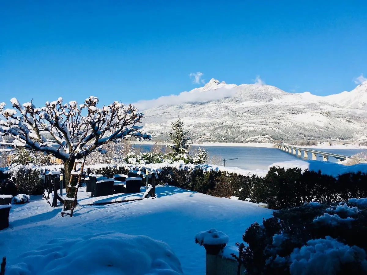 Hotel Les Chaumettes Savines 2*,  France