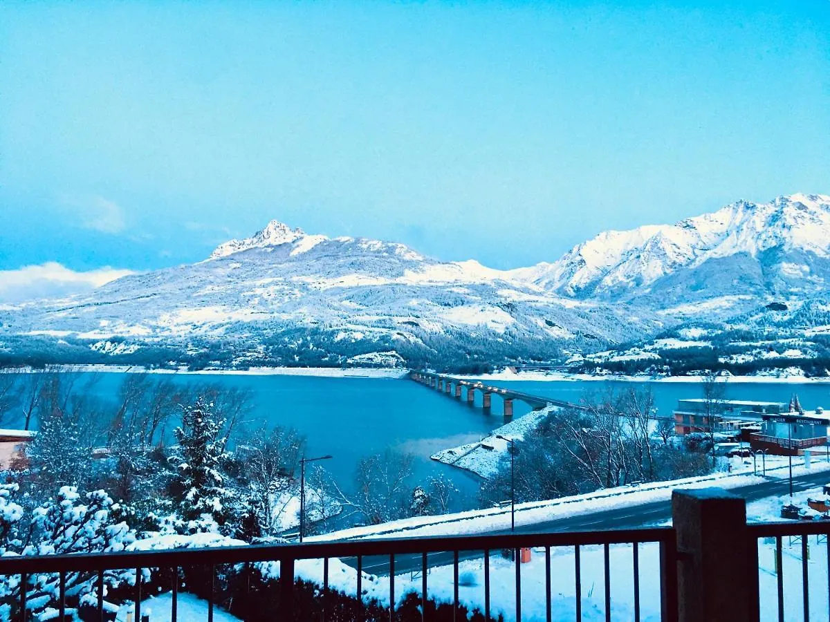 Hôtel les Chaumettes Savines 2*,  France